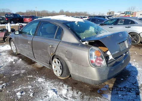 2003 Nissan Altima 2.5 S z USA, uszkodzony, nr VIN 1N4AL11D53C252578